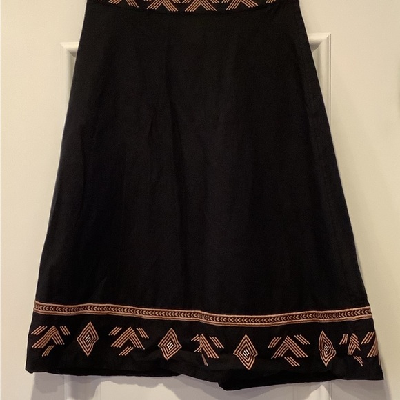 Banana Republic Factory Black Embroidered Midi Skirt Size 6 Linen Blend - Picture 4 of 13
